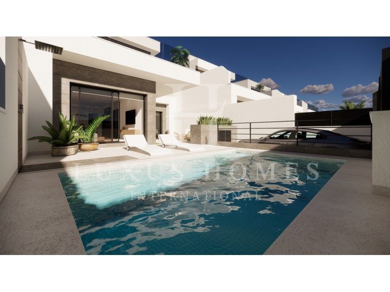 Property photo 1 of 31