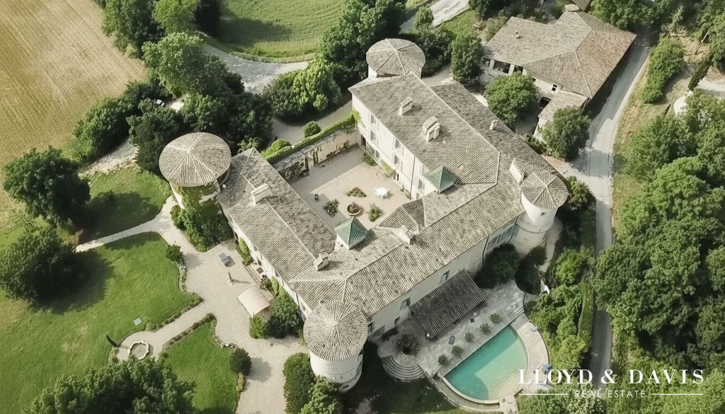 Property photo 1 of 42