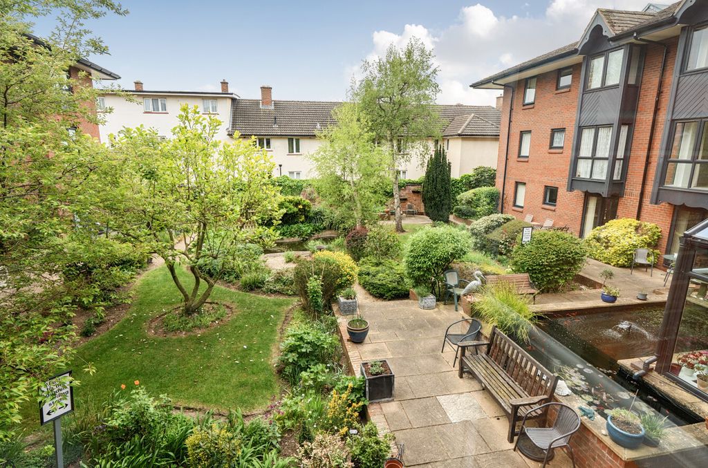 Property photo 1 of 19 1446408-12-69F07B...