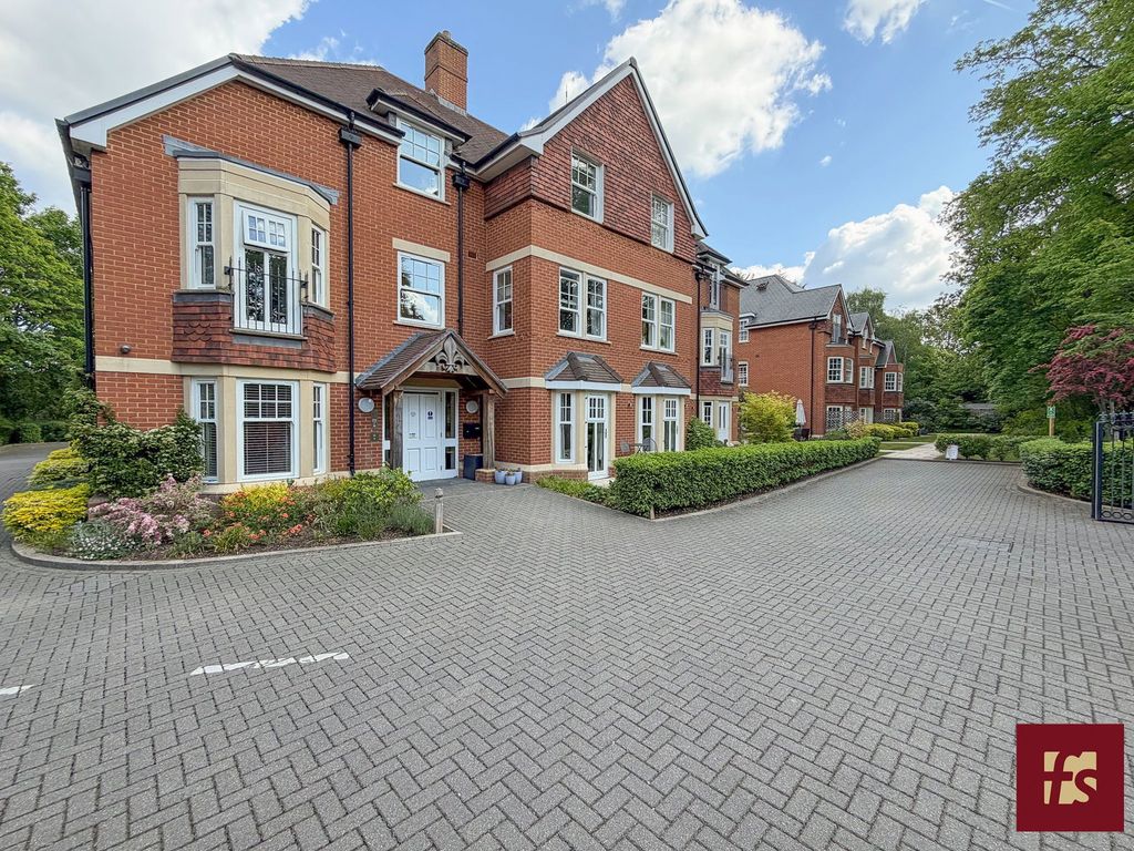 Property photo 1 of 25
