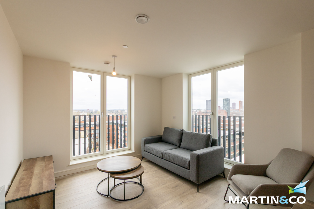 Property photo 3 of 10 Picture6