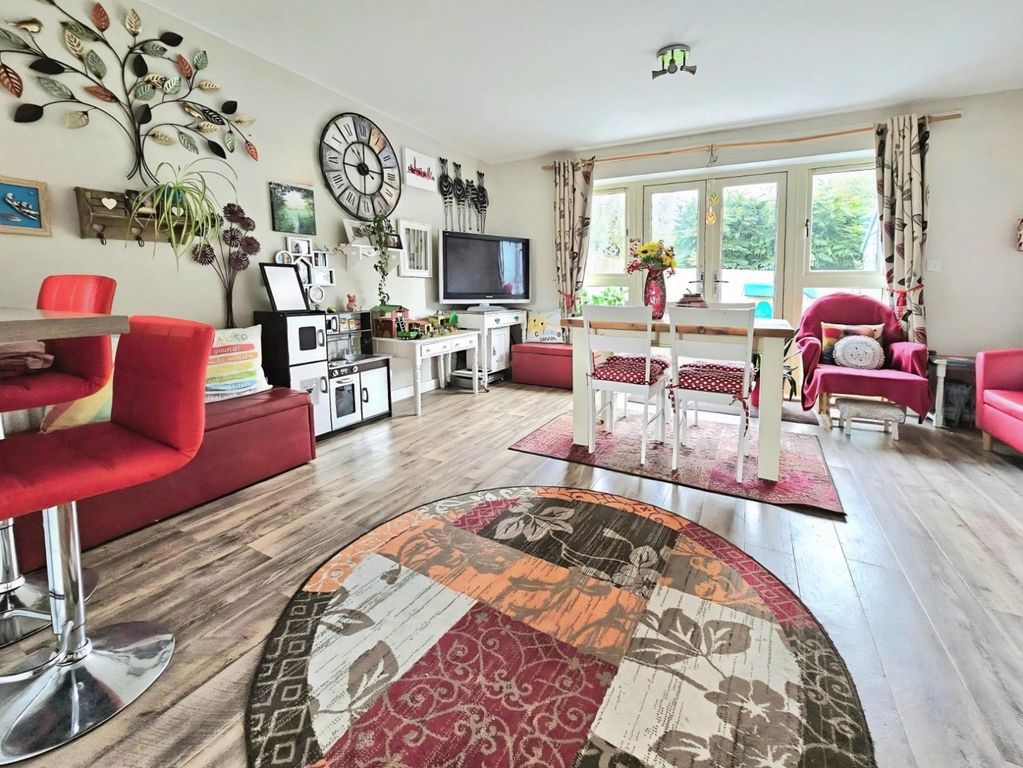 Property photo 2 of 22 Pbox-Img.Jpg