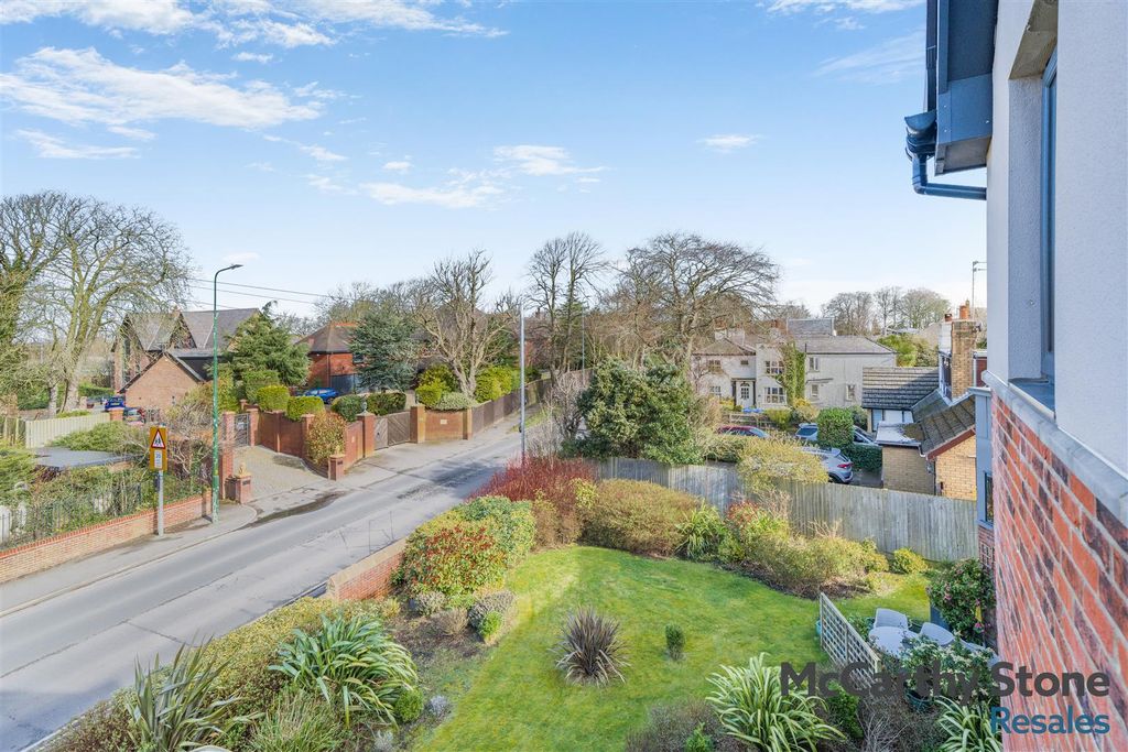 Property photo 1 of 39 8681532-Exterior01.Jpg