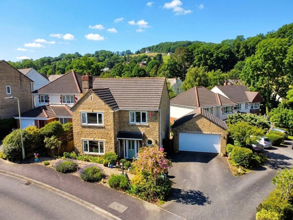 Property photo 1 of 19 Front