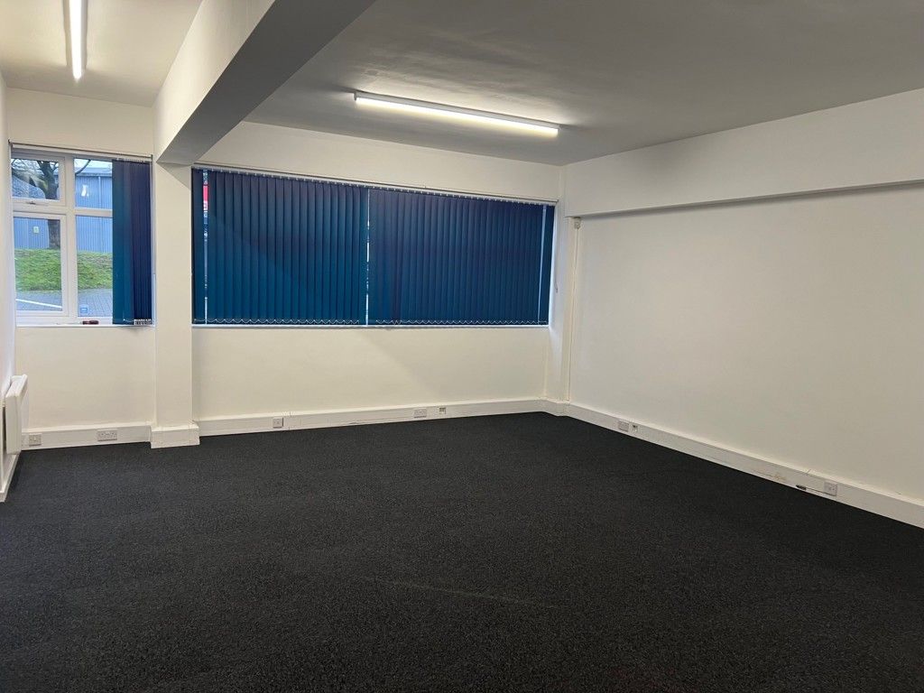 Property photo 2 of 5 Photo 3