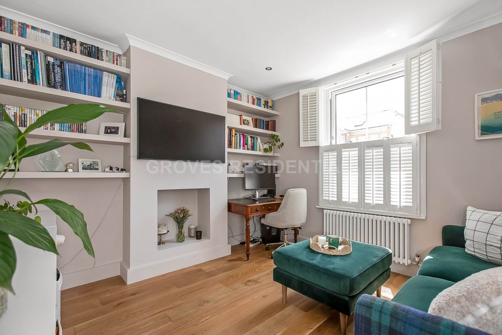 Property photo 2 of 15