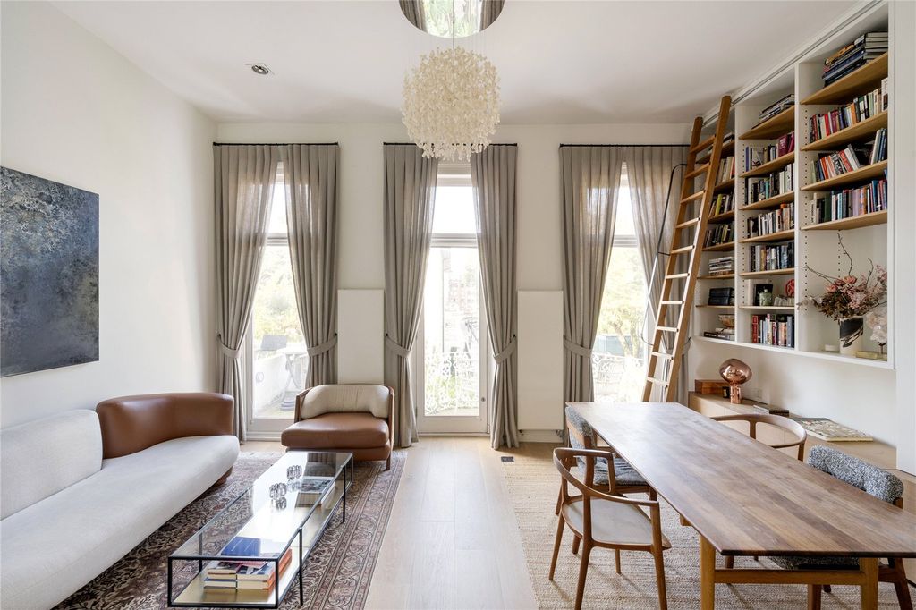 Property photo 3 of 22 Picture No. 09