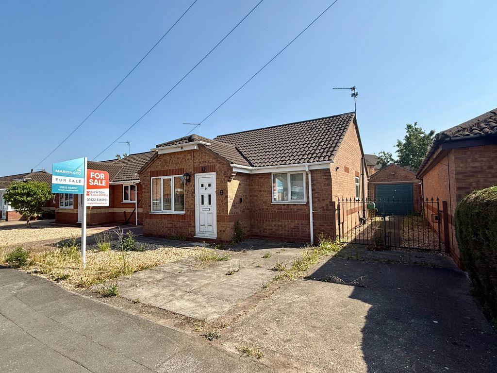 Property photo 1 of 9