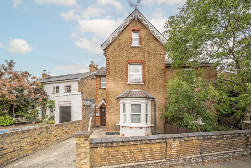 Property photo 1 of 6