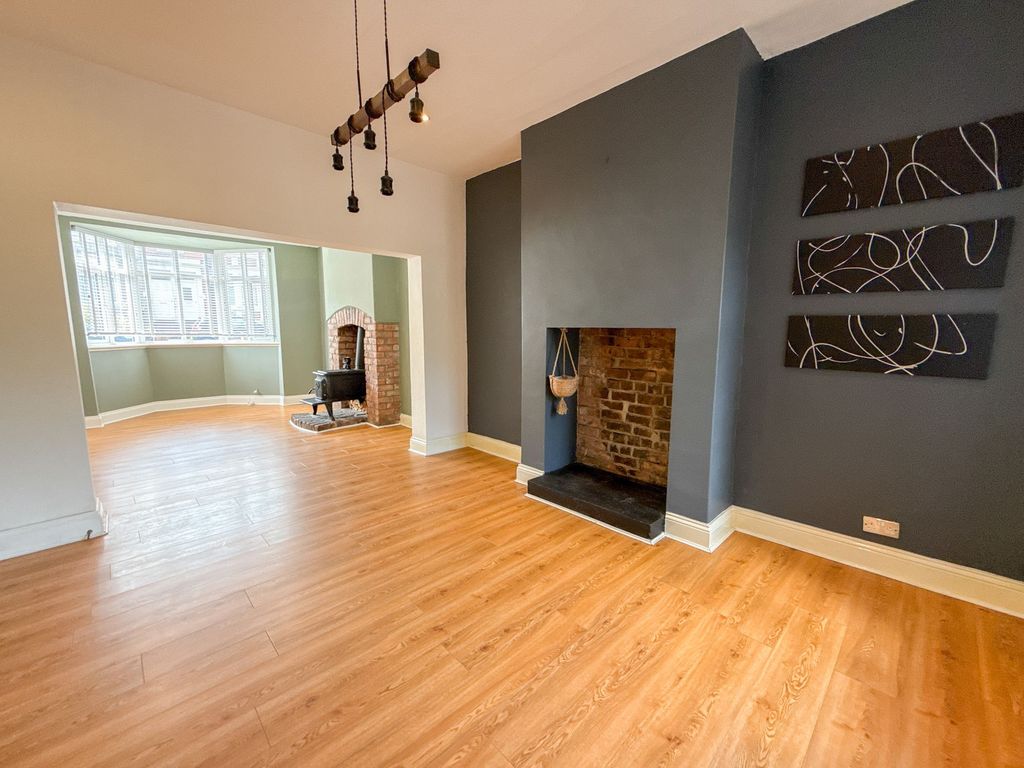 Property photo 2 of 12 Lounge/Dining Room