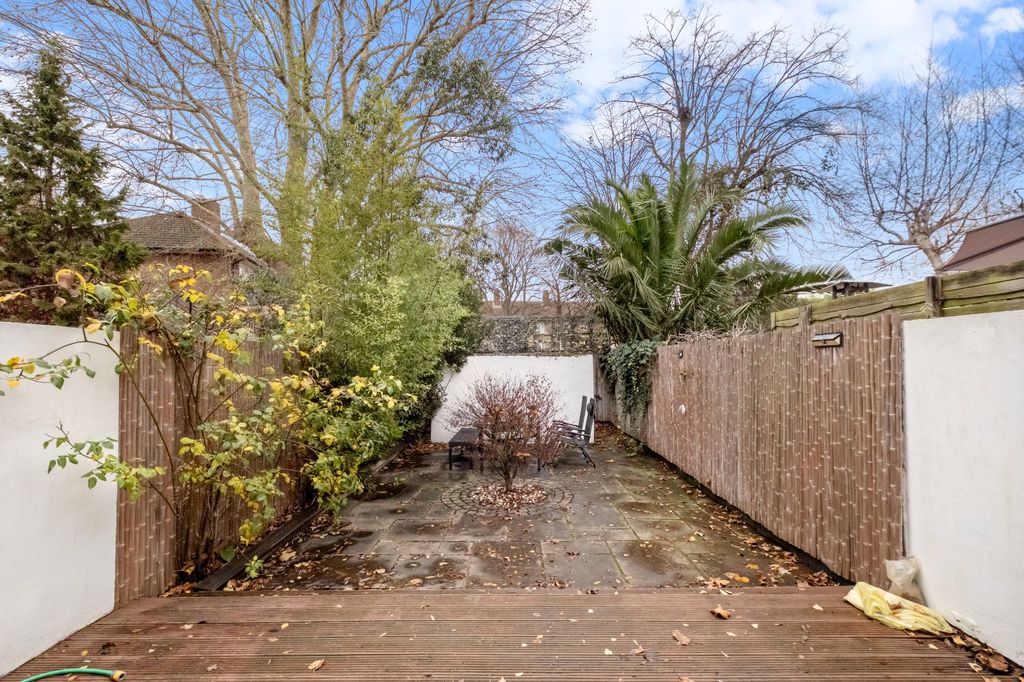 Property photo 3 of 9