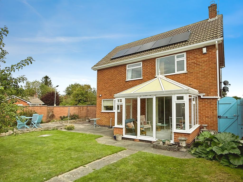 Property photo 2 of 27