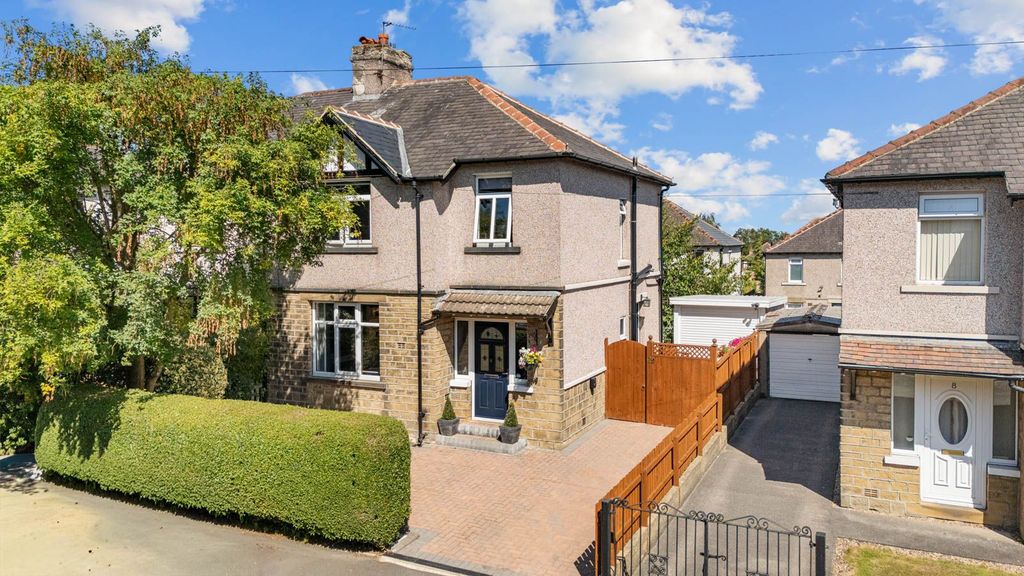 Property photo 1 of 31