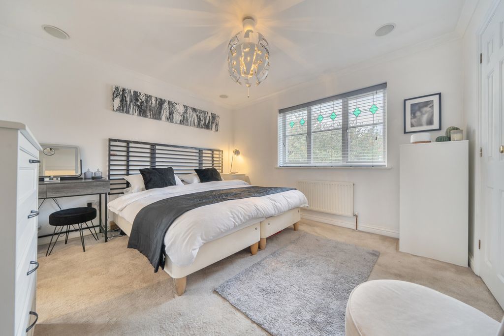 Property photo 3 of 25 1424421-14-69B059...