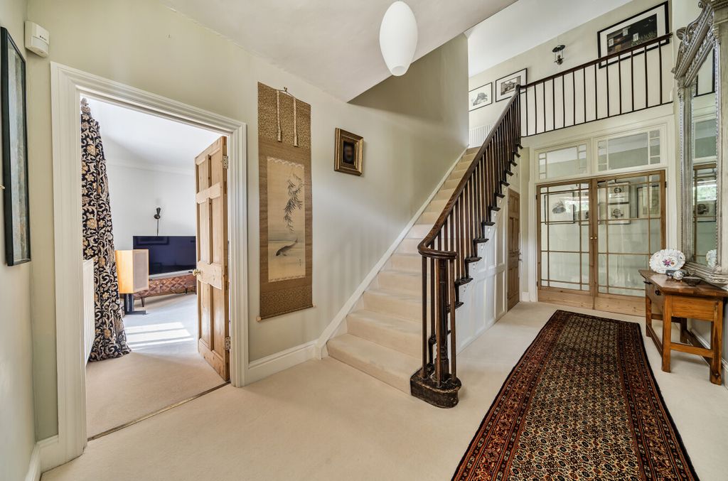Property photo 2 of 36 Raddington, Seddons