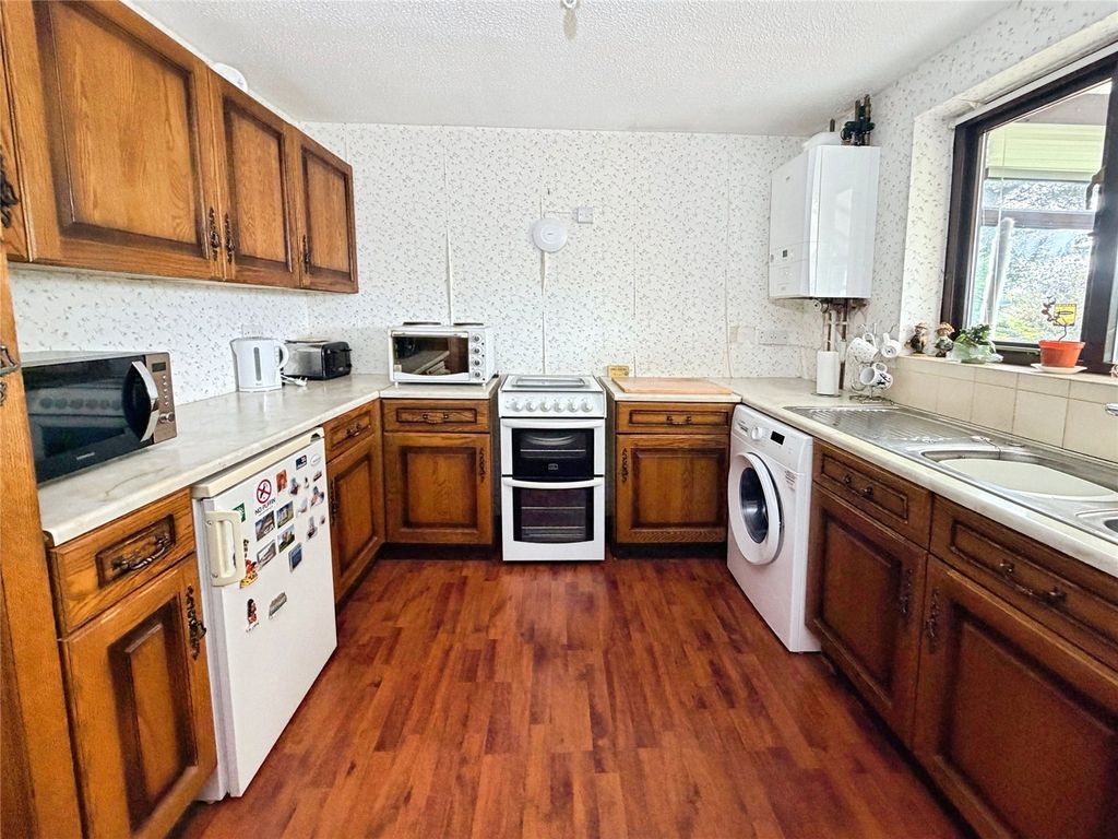 Property photo 2 of 22 Kitchen