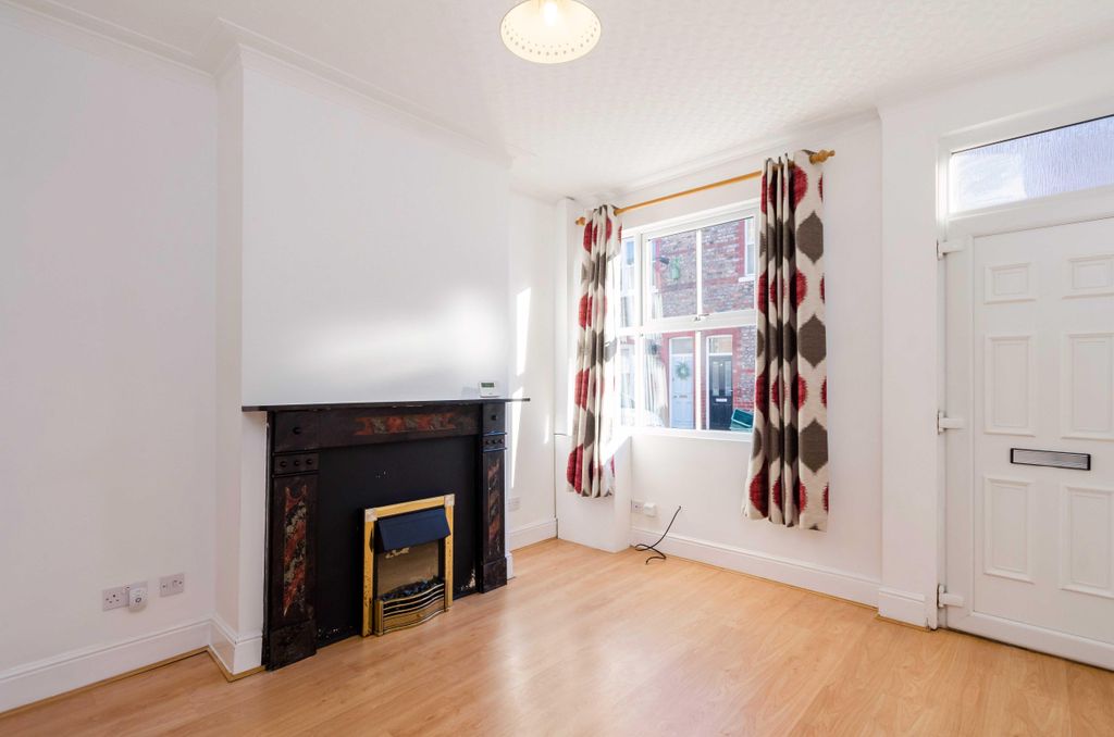 Property photo 2 of 10 Picture 2