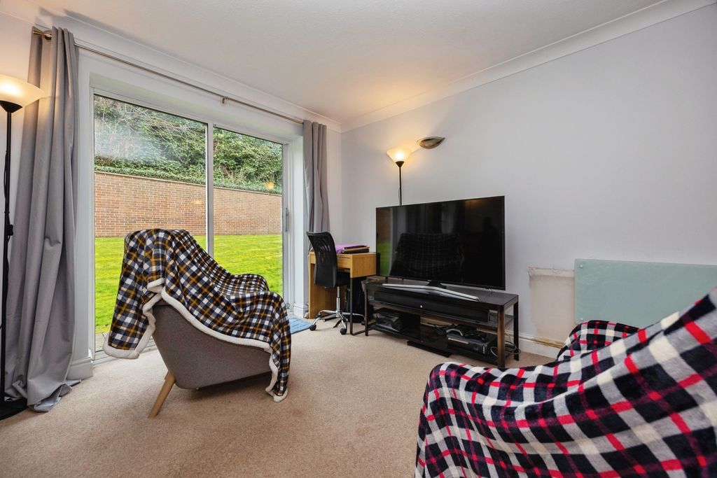 Property photo 2 of 12 Pbox-Img.Jpg