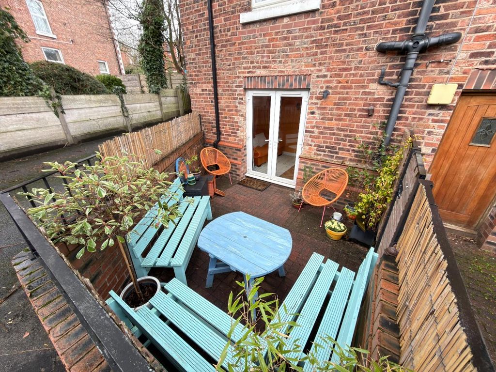 Property photo 3 of 28