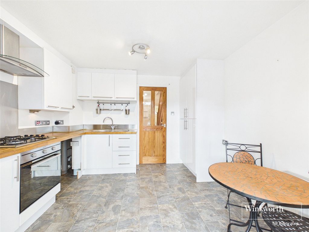 Property photo 3 of 11 Picture No. 08