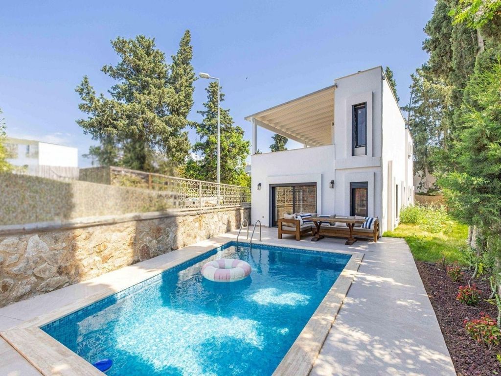 Property photo 2 of 23 Newly Built Bodrum Villa For Sale In Central Gumusluk - Detached Villa Ready To Move