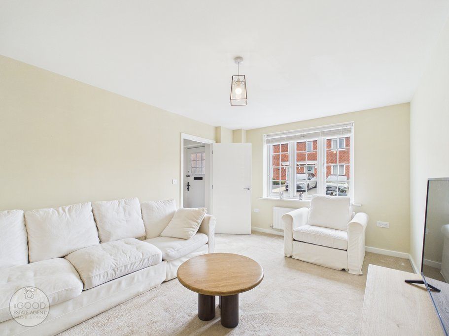 Property photo 3 of 15