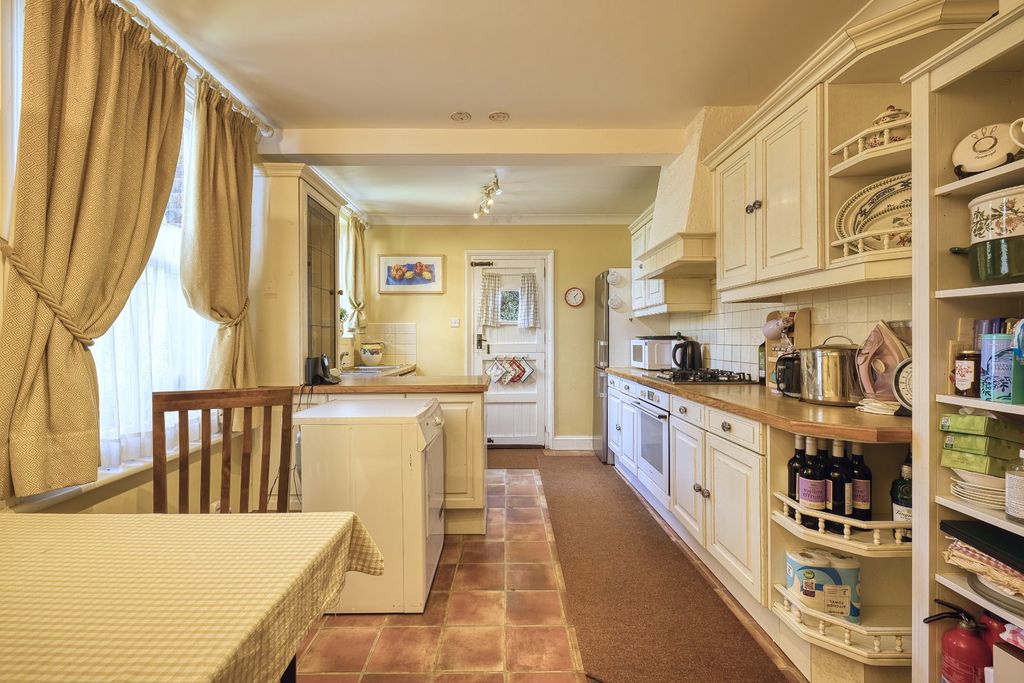 Property photo 3 of 13 Picture 3