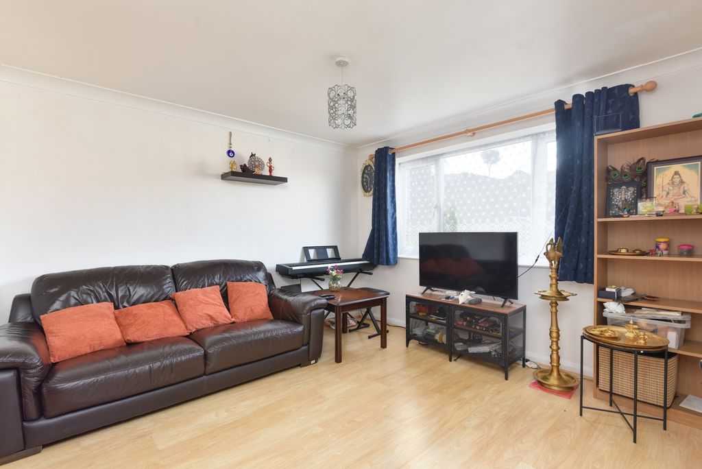 Property photo 3 of 19 5391638