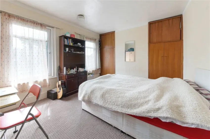 Property photo 1 of 4