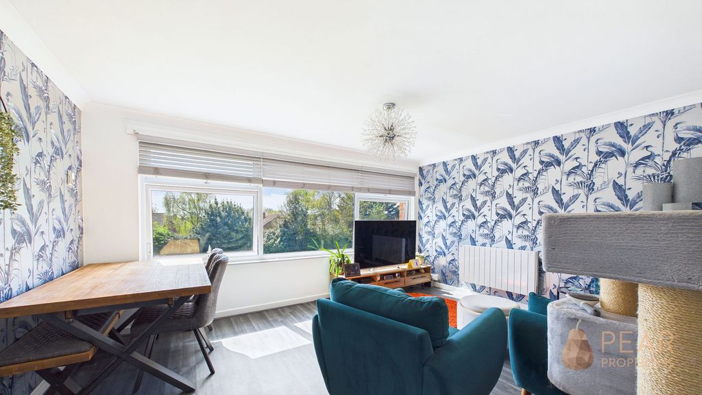 Property photo 3 of 11