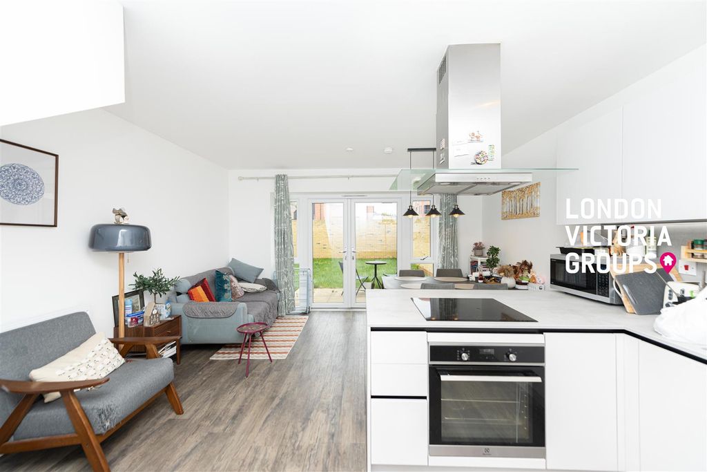 Property photo 1 of 27 1-7773.Jpg