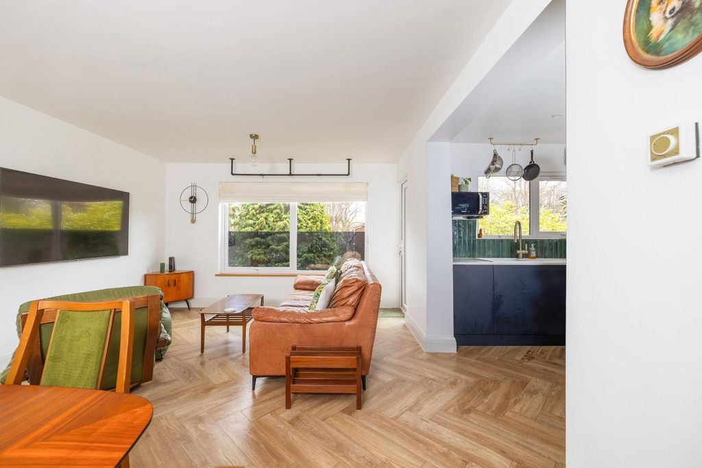 Property photo 1 of 20 Char9993.Jpg