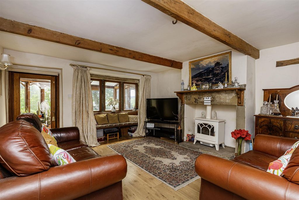 Property photo 3 of 45