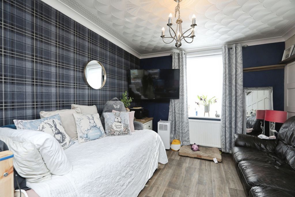 Property photo 1 of 23 Pbox-Img.Jpg