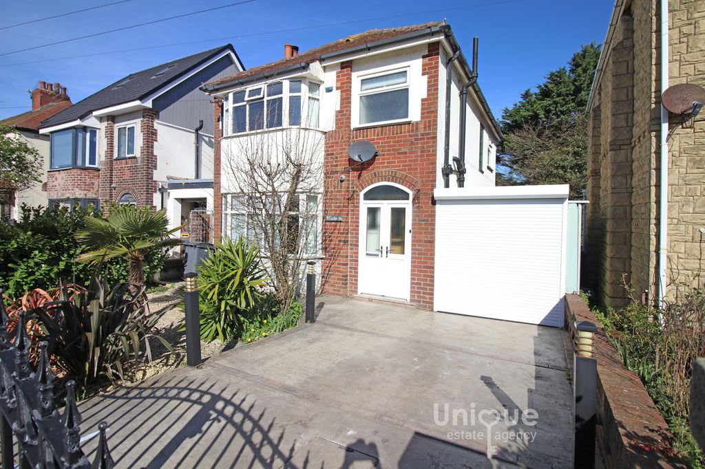 Property photo 1 of 33