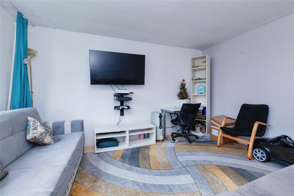 Property photo 2 of 16 Picture No. 07