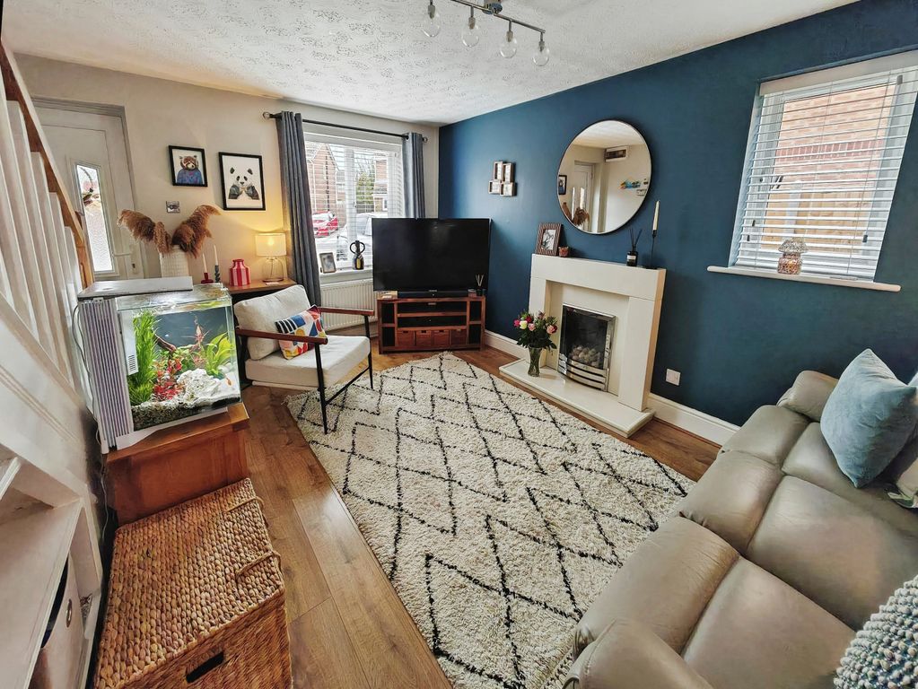 Property photo 2 of 24 Living Room