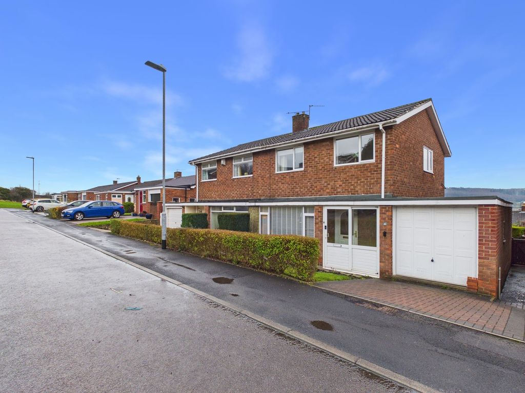 Property photo 1 of 12 External