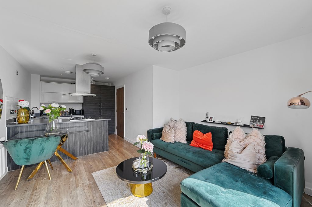 Property photo 2 of 11