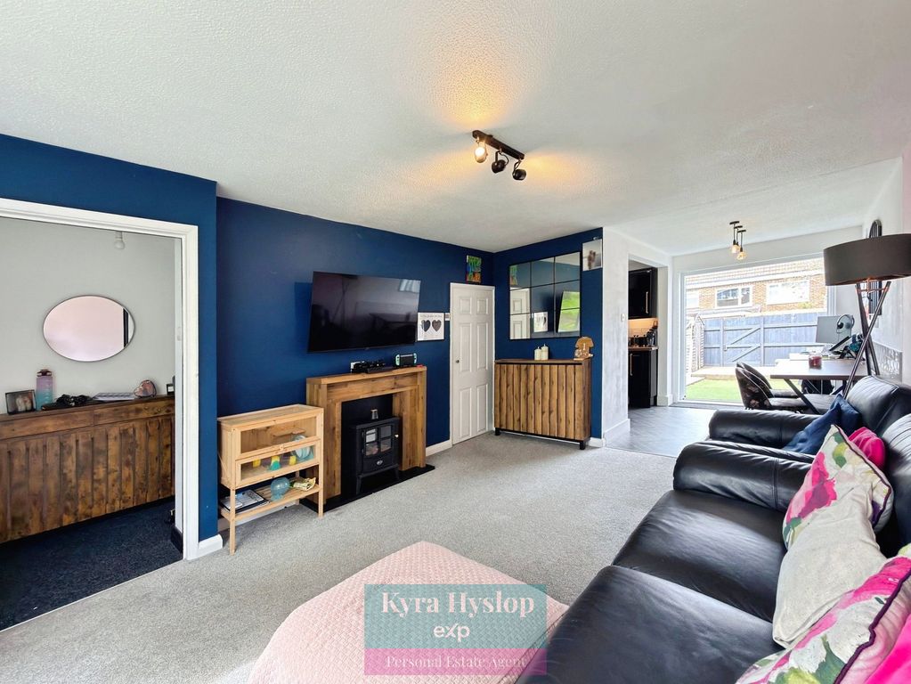 Property photo 3 of 18