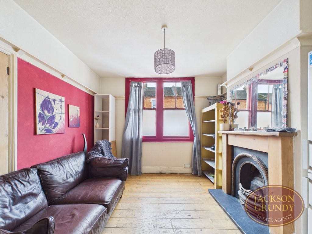 Property photo 2 of 14 Wilby Street