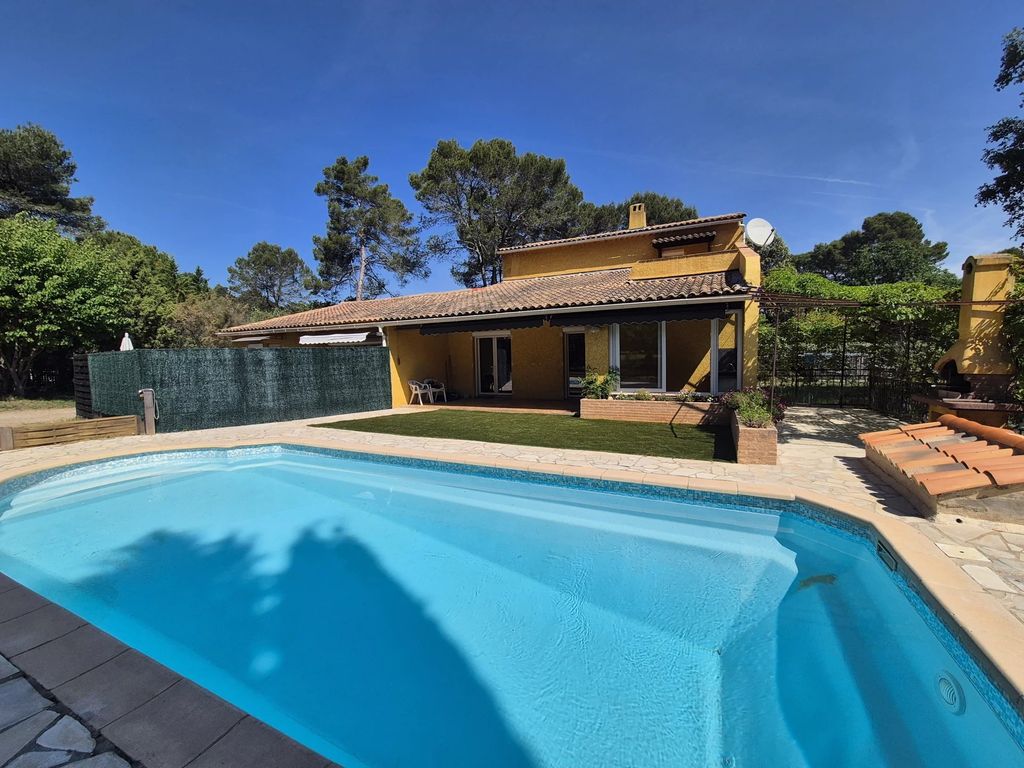 Property photo 1 of 15 Villa 160 m² With Annex, Pool And 2,800 m² Of Land