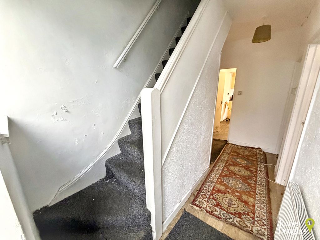 Property photo 2 of 16 Eh1