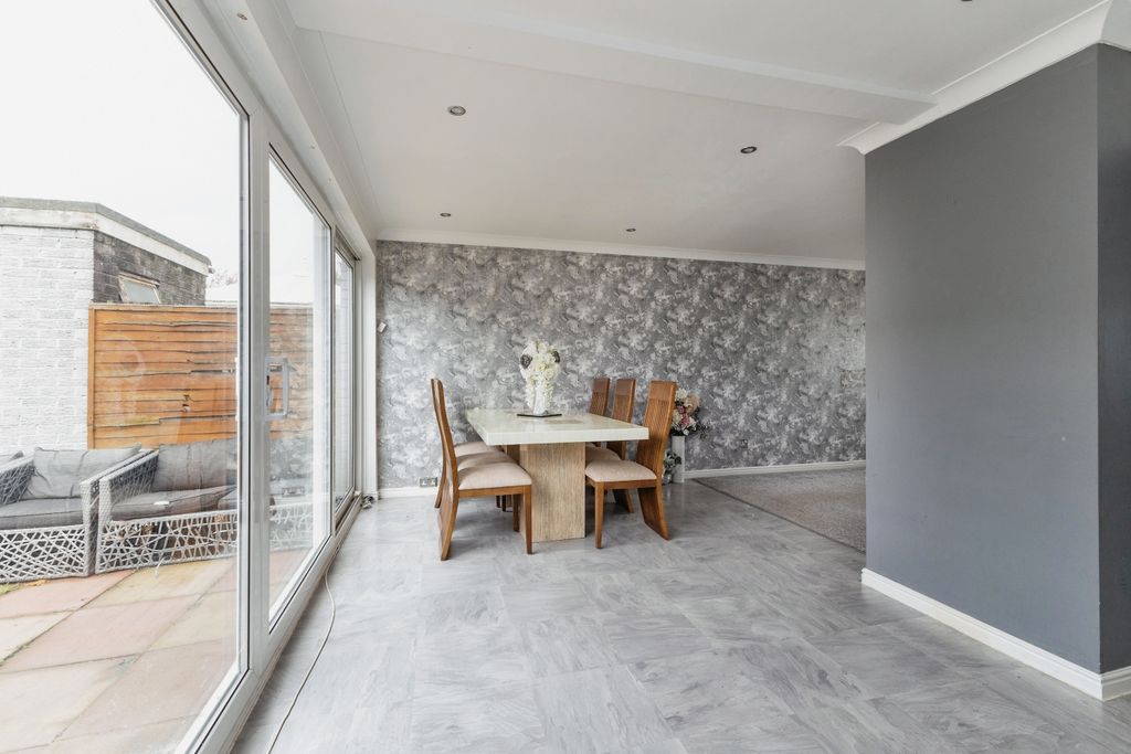 Property photo 3 of 15 Living / Dining Room