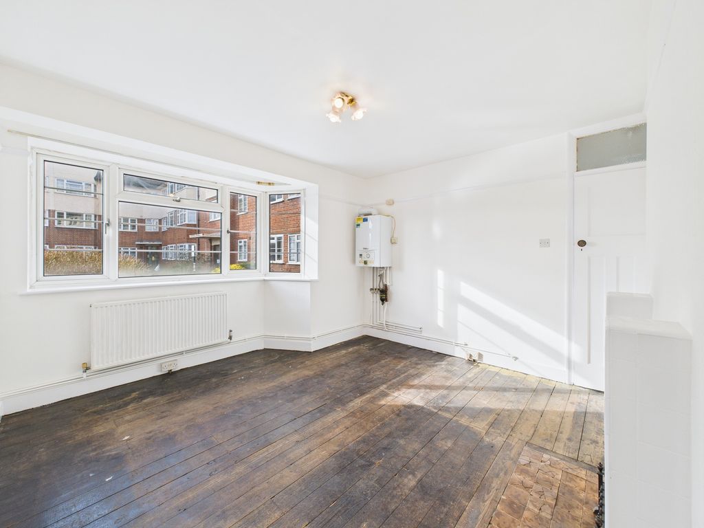 Property photo 3 of 5