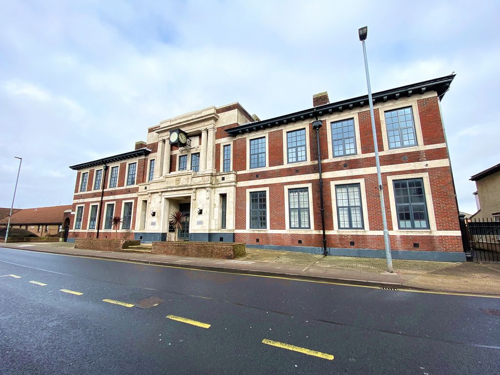 Property photo 1 of 9