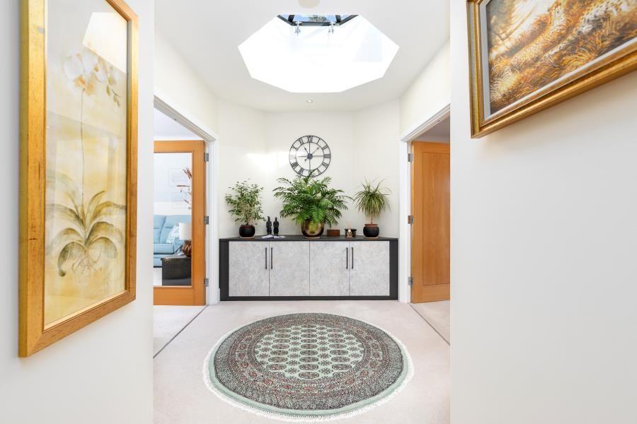 Property photo 3 of 21