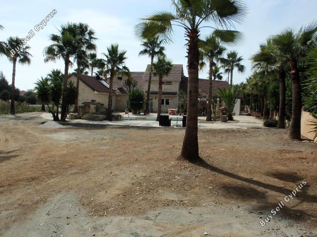 Property photo 3 of 5
