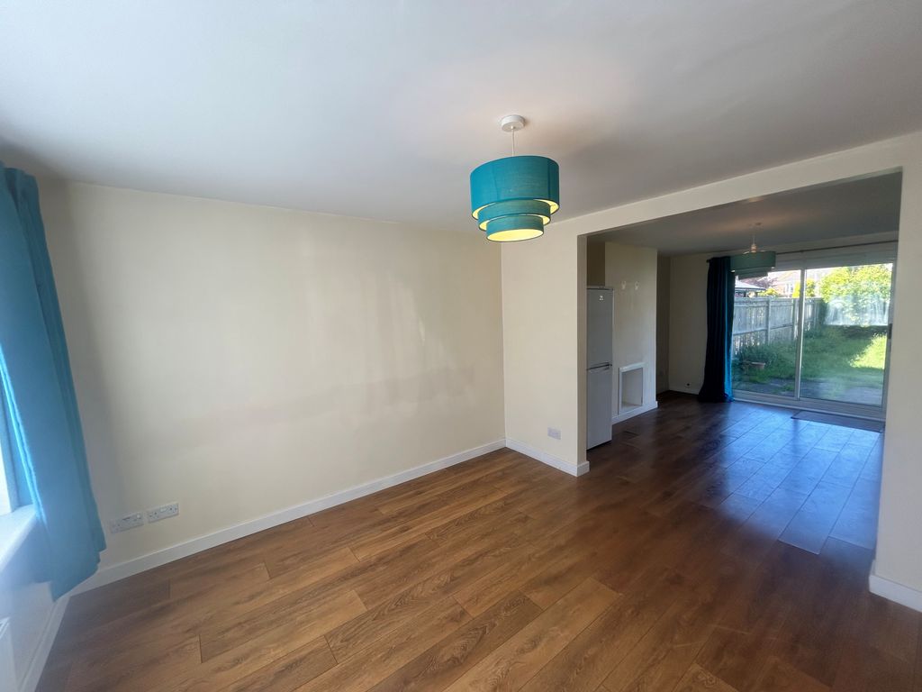 Property photo 3 of 9 Living Room
