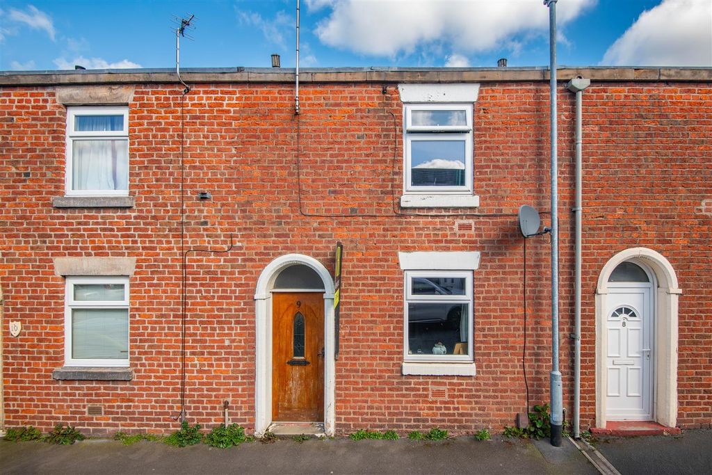 Property photo 1 of 15 Front External